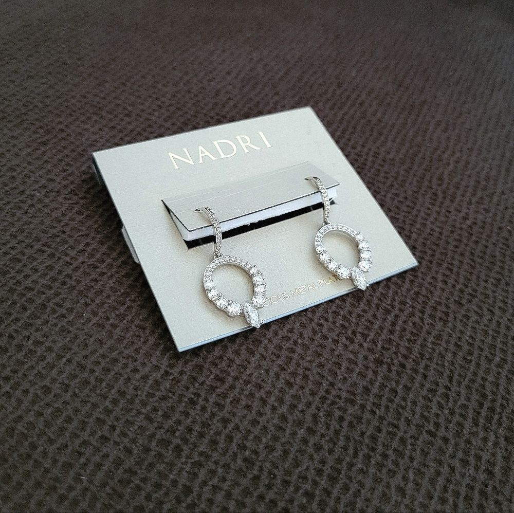 Nadri Silver🤍 Egg Shaped Cubic Zirconia💎 Drop Earrings - Picture 9 of 15